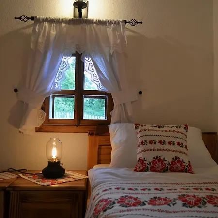 Ranc Kuzmanovic Casa de Férias *